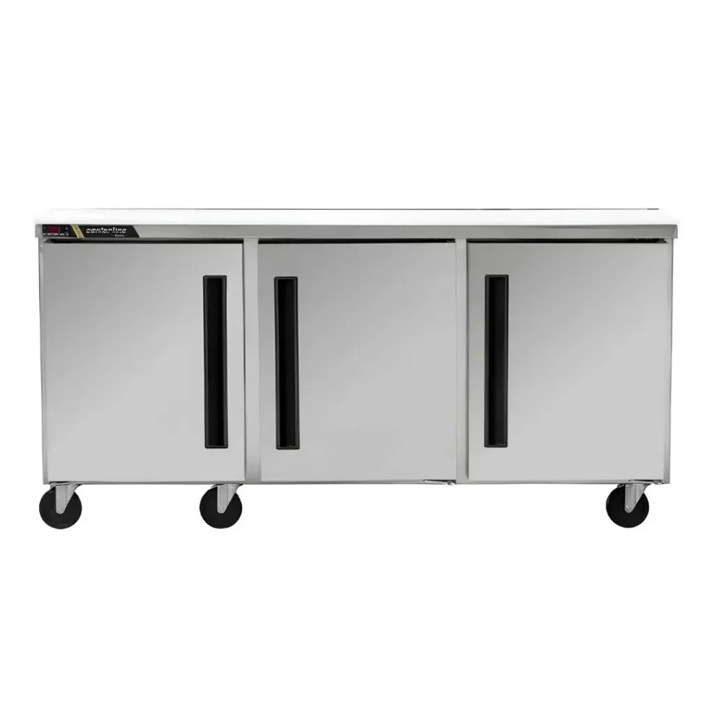 Refrigerador bajo barra 72'', puertas sólidas, CLUC-72R-SD CENTERLINE