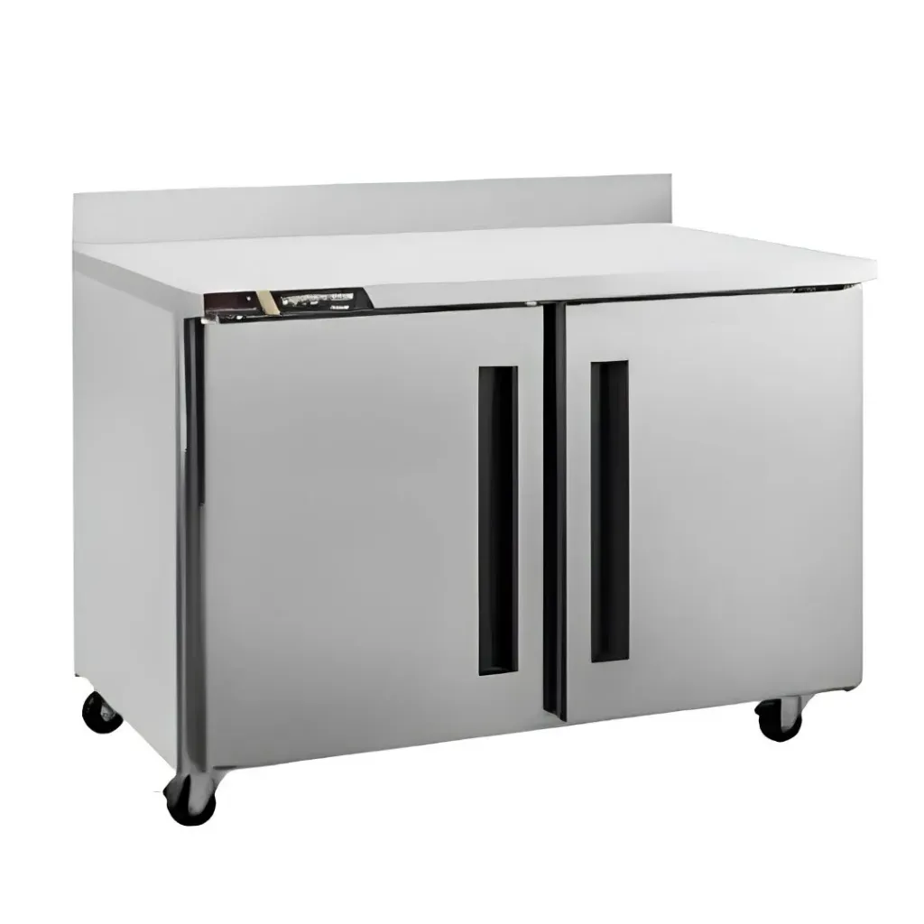 Congelador bajo barra 36'', puertas sólidas, mesa de trabajo, CLUC-36F-SD-WT CENTERLINE